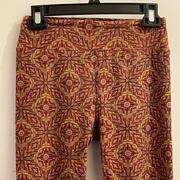 LuLaRoe And More Activewear Set Red White Multi M - Picture 4 of 10